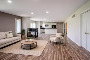 9976 Pheasant Ln, Saint John, IN 46373 - Photo 7