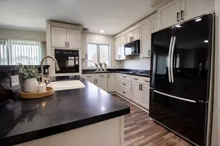 9976 Pheasant Ln, Saint John, IN 46373 - Photo 15