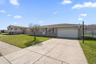 6168 Brie Ave, Portage, IN 46368 - Photo 3