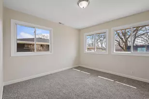 2600 W 59th Pl, Merrillville, IN 46410 - Photo 15