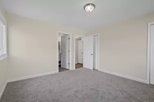 2600 W 59th Pl, Merrillville, IN 46410 - Photo 13