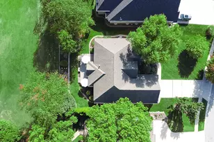 97 Scotscraig Dr, Valparaiso, IN 46385 - Photo 9