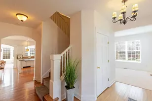 2606 Sweetgum Ct, Valparaiso, IN 46383 - Photo 3