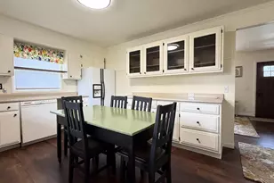 827 Eason Ct, La Porte, IN 46350 - Photo 7