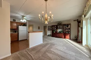 908 Swan Dr, Dyer, IN 46311 - Photo 11