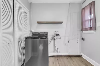 555 W Pine Street, Griffith, IN 46319 - Photo 9