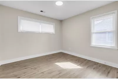 555 W Pine Street, Griffith, IN 46319 - Photo 11