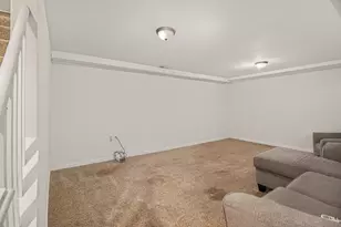 6767 Laurel Ave, Portage, IN 46368 - Photo 11