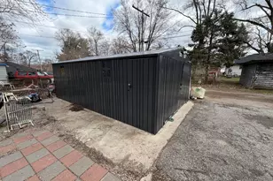 3569 Maryland St, Gary, IN 46409 - Photo 3