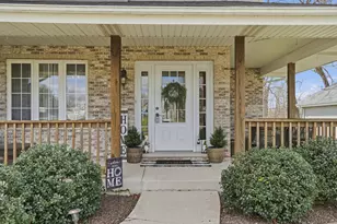 2219 Forest View Ln, Lowell, IN 46356 - Photo 3