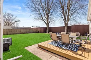 113 Burnside Ct, Michigan City, IN 46360 - Photo 5