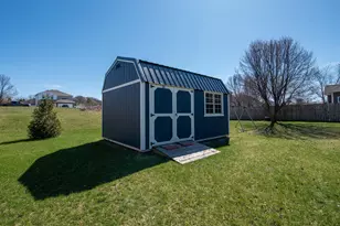 10242 W Rolling Meadows Dr, Westville, IN 46391 - Photo 7