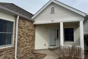 711 Meadow Brook Dr, Lowell, IN 46356 - Photo 3