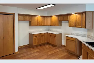 711 Meadow Brook Drive, Lowell, IN 46356 - Photo 11