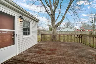 721 Fox River Rd, Valparaiso, IN 46385 - Photo 23