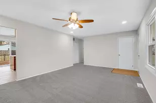 721 Fox River Rd, Valparaiso, IN 46385 - Photo 5