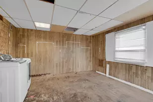 721 Fox River Rd, Valparaiso, IN 46385 - Photo 21