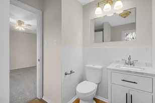 721 Fox River Rd, Valparaiso, IN 46385 - Photo 19