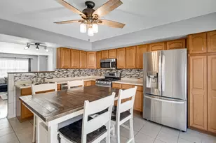 1818 Golden Oak Ct, Crown Point, IN 46307 - Photo 7