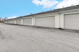 1818 Golden Oak Ct, Crown Point, IN 46307 - Photo 19