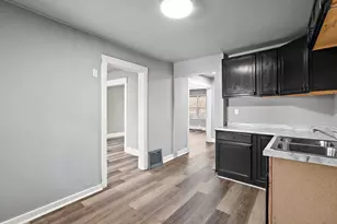 565 Jackson St, Gary, IN 46402 - Photo 9