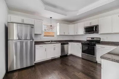 2352 Four Seasons Parkway, Crown Point, IN 46307 - Photo 5