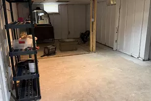 305 W 35th Ave, Griffith, IN 46319 - Photo 15