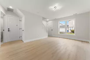 1009 Windsor Ln, Dyer, IN 46311 - Photo 5