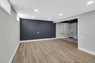 6139 Marshall Ave, Hammond, IN 46323 - Photo 9