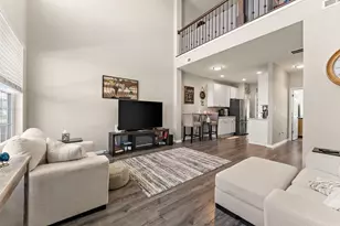 971 E 117th Pl, Crown Point, IN 46307 - Photo 3