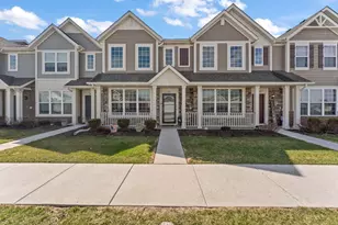 971 E 117th Pl, Crown Point, IN 46307 - Photo 1