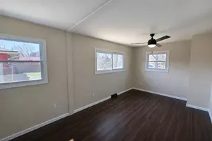 5768 Roosevelt Pl, Merrillville, IN 46410 - Photo 5