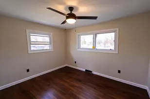 5768 Roosevelt Pl, Merrillville, IN 46410 - Photo 7