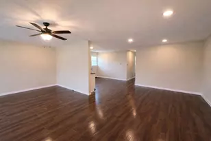 5768 Roosevelt Pl, Merrillville, IN 46410 - Photo 3