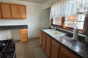 405 Madison St, Michigan City, IN 46360 - Photo 3