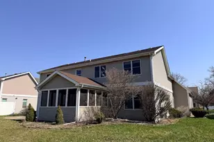 2710 Wood Dr, Dyer, IN 46311 - Photo 5