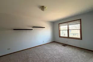 2710 Wood Dr, Dyer, IN 46311 - Photo 21