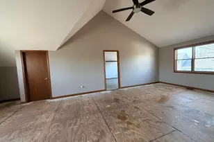 2710 Wood Dr, Dyer, IN 46311 - Photo 25