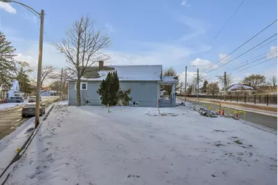 817 E 11th Street, Michigan City, IN 46360 - Photo 5