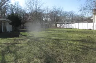 282 Crestwood Dr, Hobart, IN 46342 - Photo 1