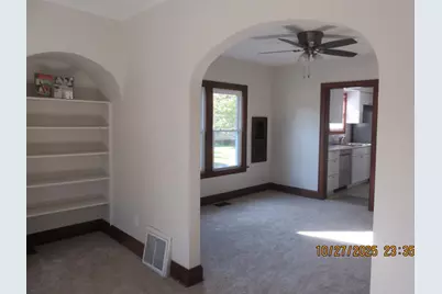 812 S Lake Park Avenue, Hobart, IN 46342 - Photo 3