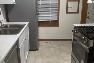 812 S Lake Park Ave, Hobart, IN 46342 - Photo 7