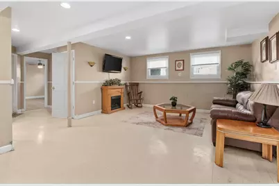 7511 Idaho Avenue, Hammond, IN 46323 - Photo 9