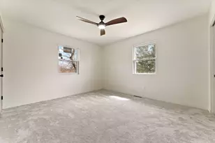 2403 Thomas Rd, Valparaiso, IN 46383 - Photo 17