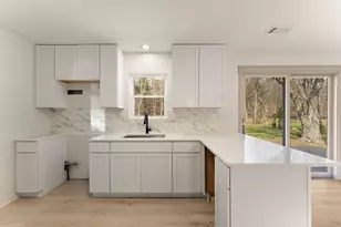 2403 Thomas Rd, Valparaiso, IN 46383 - Photo 13