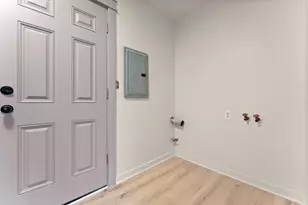 2403 Thomas Rd, Valparaiso, IN 46383 - Photo 23