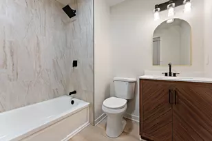 2403 Thomas Rd, Valparaiso, IN 46383 - Photo 15