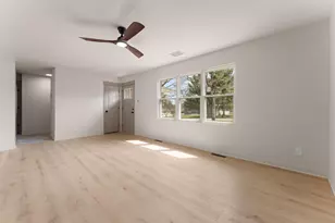 2403 Thomas Rd, Valparaiso, IN 46383 - Photo 5