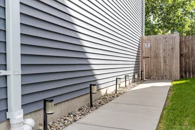 6739 Ontario Avenue, Hammond, IN 46323 - Photo 3