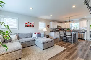 6739 Ontario Ave, Hammond, IN 46323 - Photo 7